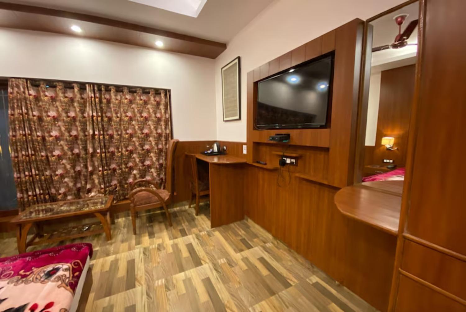 Aura Stays By Mm Hotel Mussoorie Exterior photo